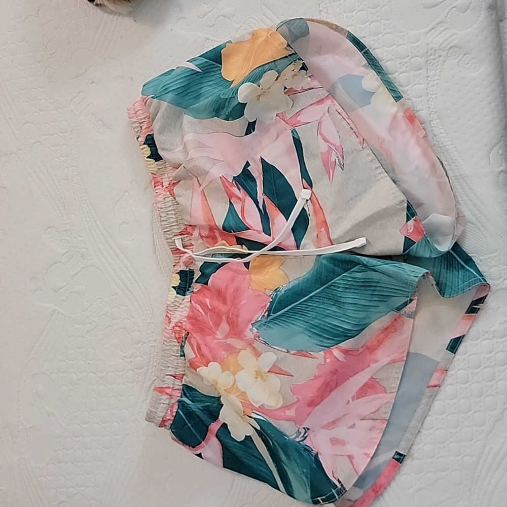 Old navy active shorts